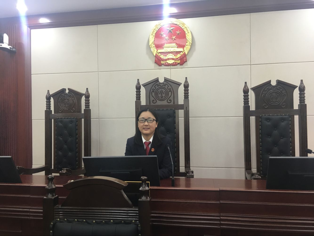 在工作中的楊春桃.jpg