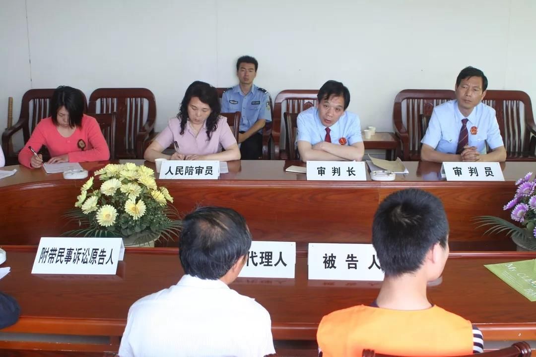 秦必先3.jpg
